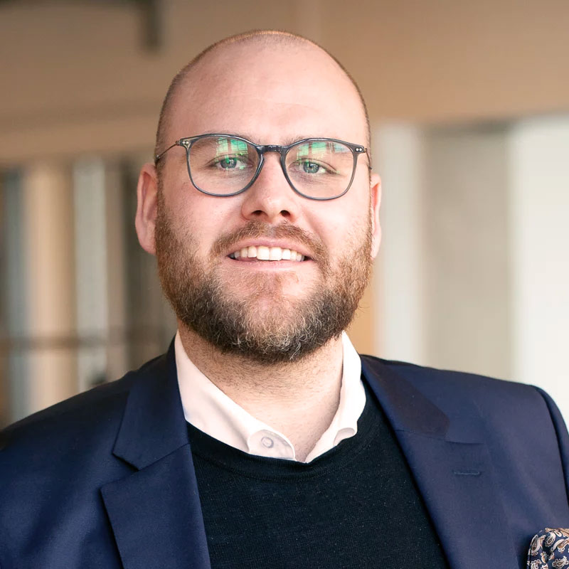 Johan Asplund CFO & Head of Customer Service